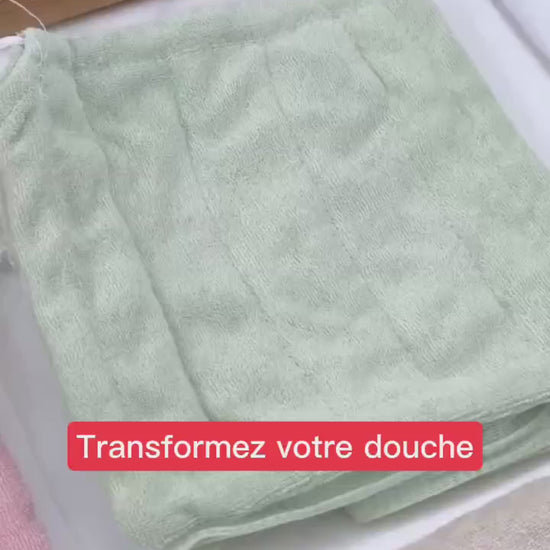 Fleur de douche exfoliante coloris vert sauge - Accessoire bain premium pour gommage corps
