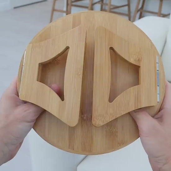 Plateau accoudoir canapé en bois utilisé pour petit-déjeuner et boissons chaudes
