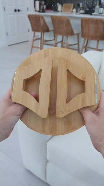 Plateau accoudoir canapé en bois utilisé pour petit-déjeuner et boissons chaudes
